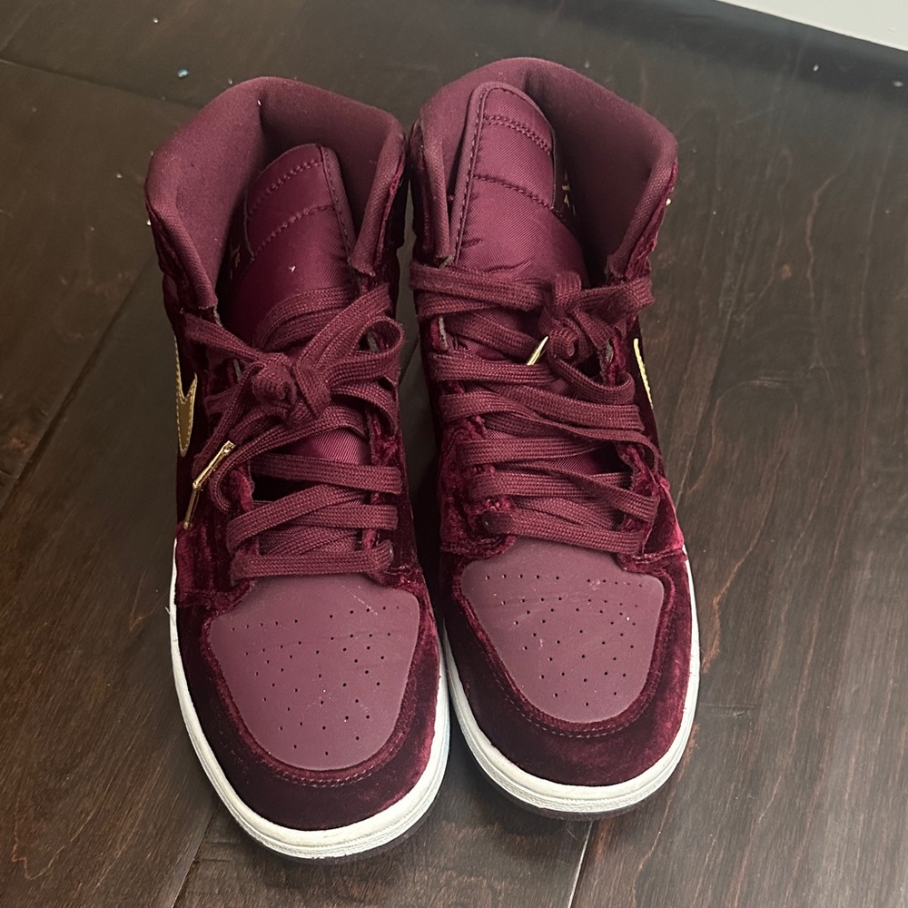 Jordan Athletic Shoes in Burgundy and Gold